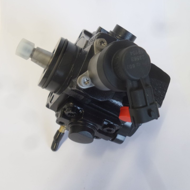 Bosch Einspritzpumpe 0445010170 0445010223 f.Opel Vivaro 2.0 CDTi 90-114 PS 