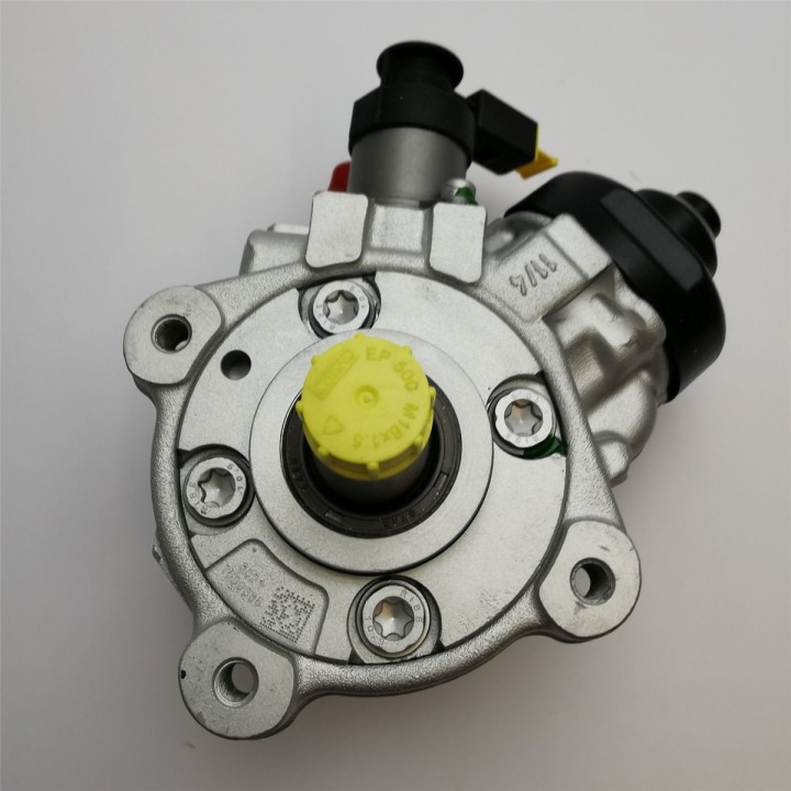 Einspritzpumpe Audi A3 8P1 8P7 8PA 2.0 TDI generalüberholt Bosch 136 140 170 PS